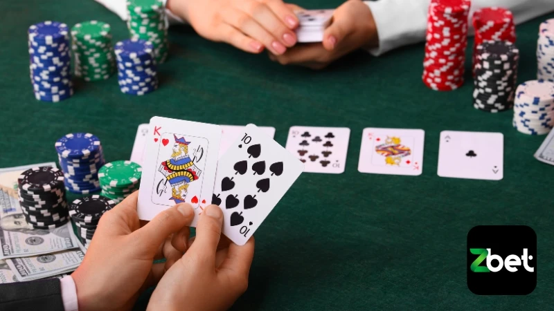 Luật rút thêm quân bài thứ 3 đối với người chơi và nhà cái khác nhau